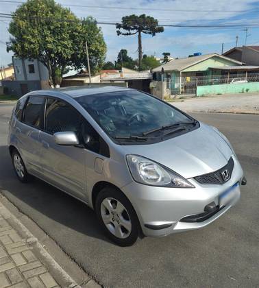 HONDA FIT 1.4 LX 16V FLEX 4P MANUAL HONDA FIT 1.4 LX 16V FLEX 4P MANUAL
